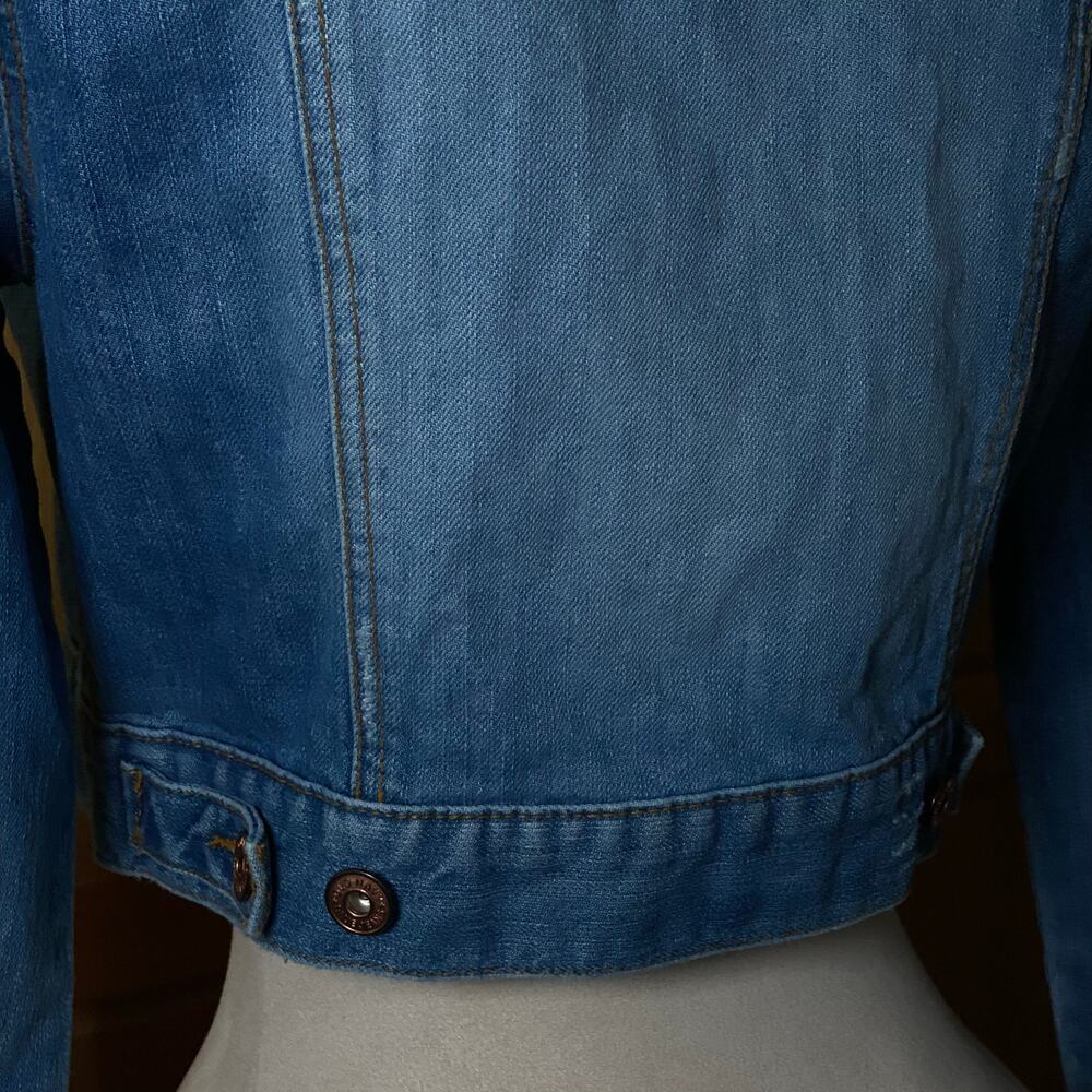 Vintage Y2K Old Navy Cropped Denim Jacket Lightwash Stitch Detail 100 Cotton Y2K - Picture 4 of 16